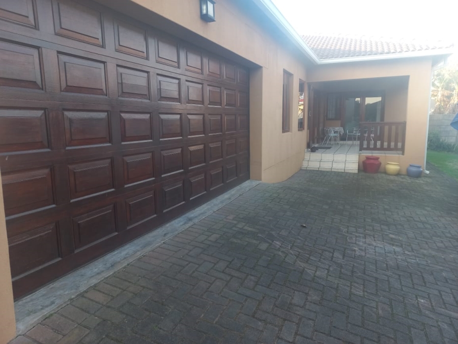 3 Bedroom Property for Sale in Gonubie Eastern Cape